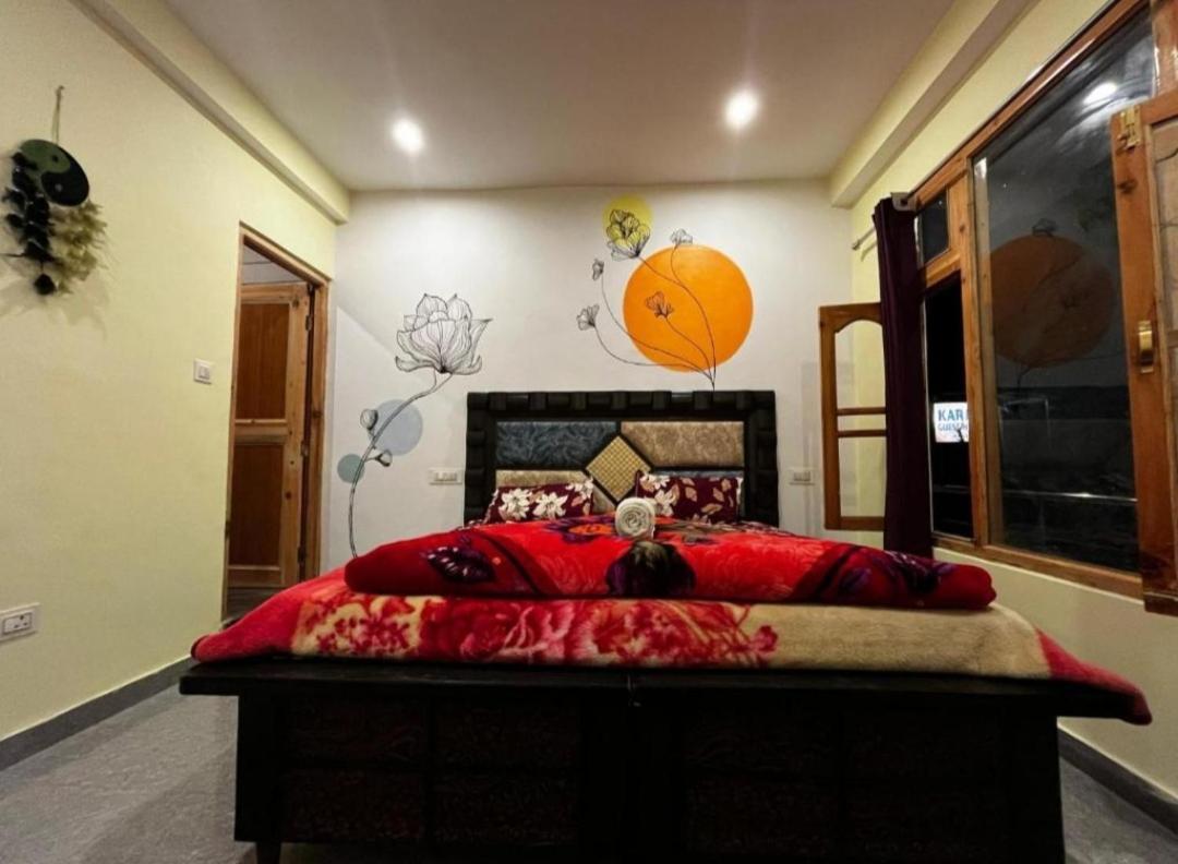 Karma Guest House And Cafe Kalgha Bilik gambar