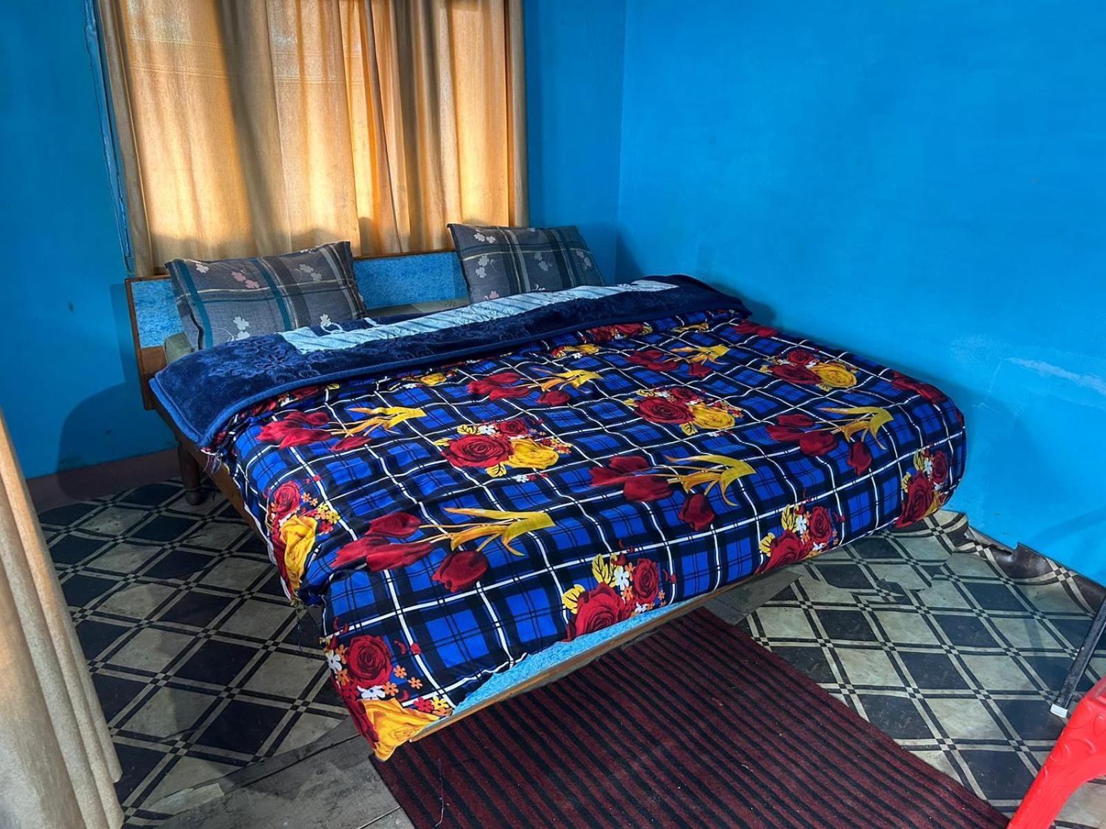 Karma Guest House And Cafe Kalgha Bilik gambar